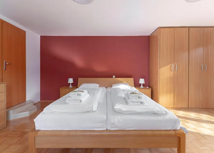 Lakeview Heaven Apartment *